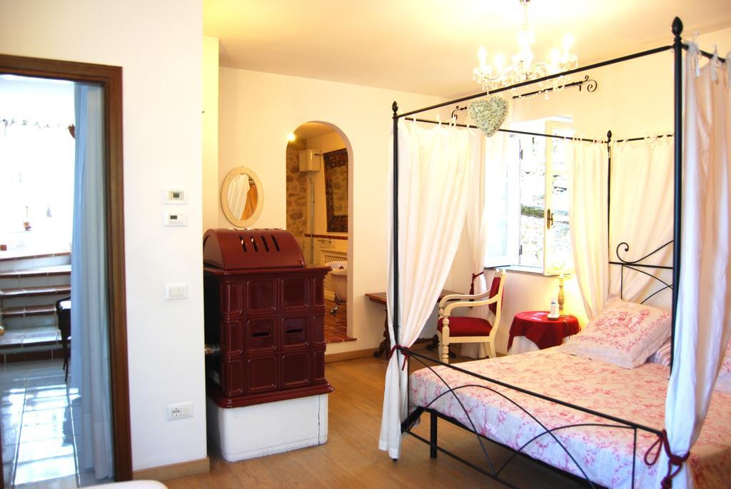 B&B H.M. Sonnino Buitenkant foto