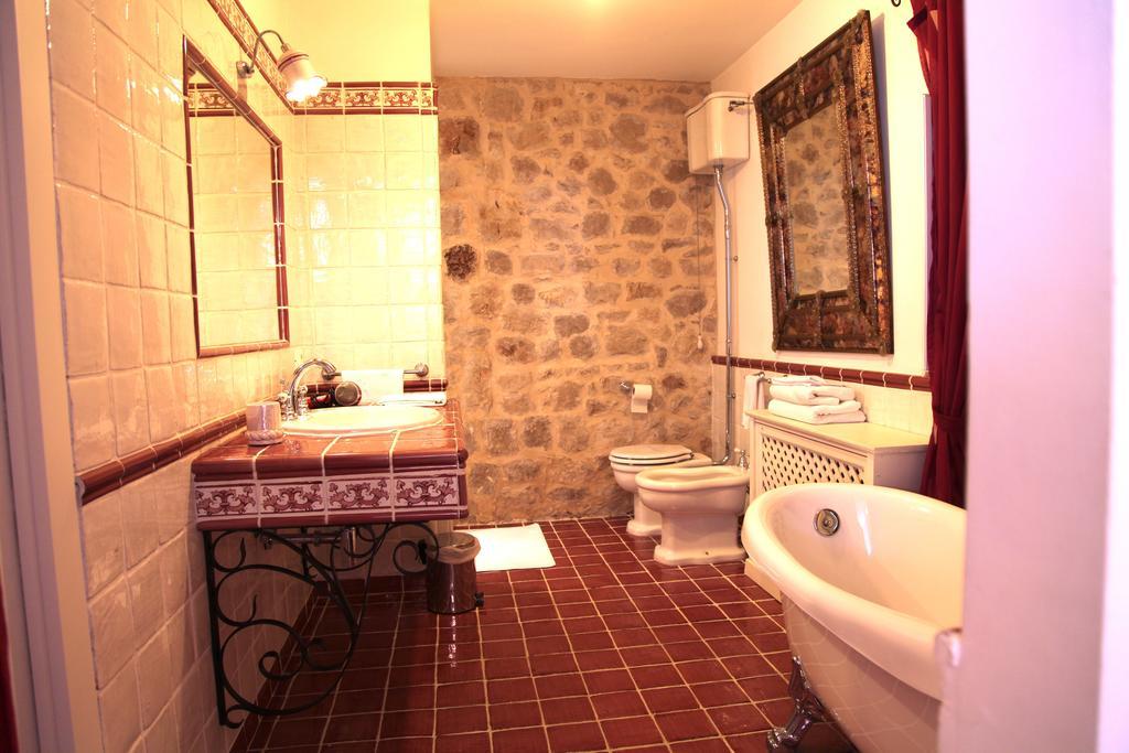 B&B H.M. Sonnino Buitenkant foto