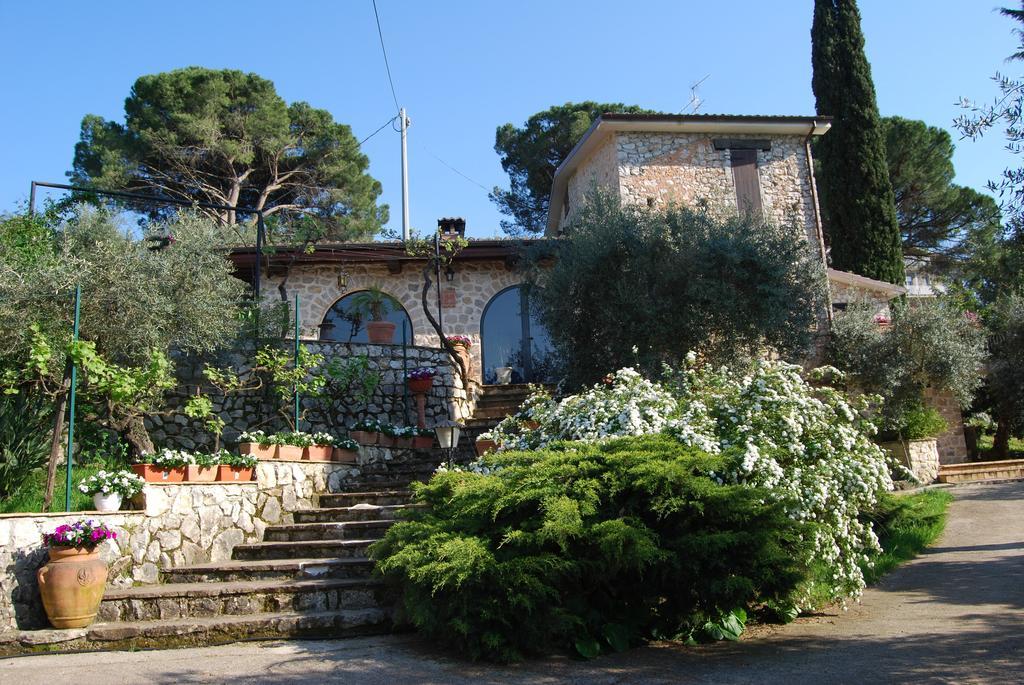 B&B H.M. Sonnino Buitenkant foto