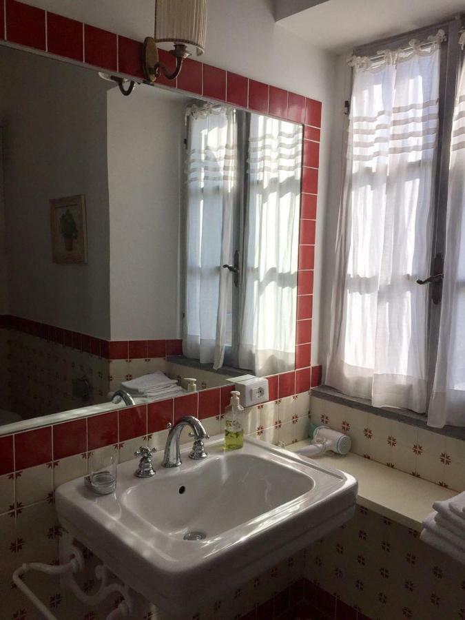 B&B H.M. Sonnino Buitenkant foto